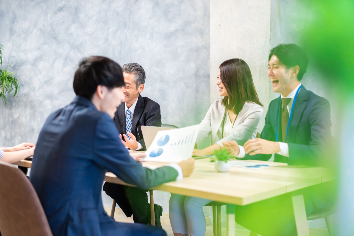 中途エンジニア採用キービジュアル